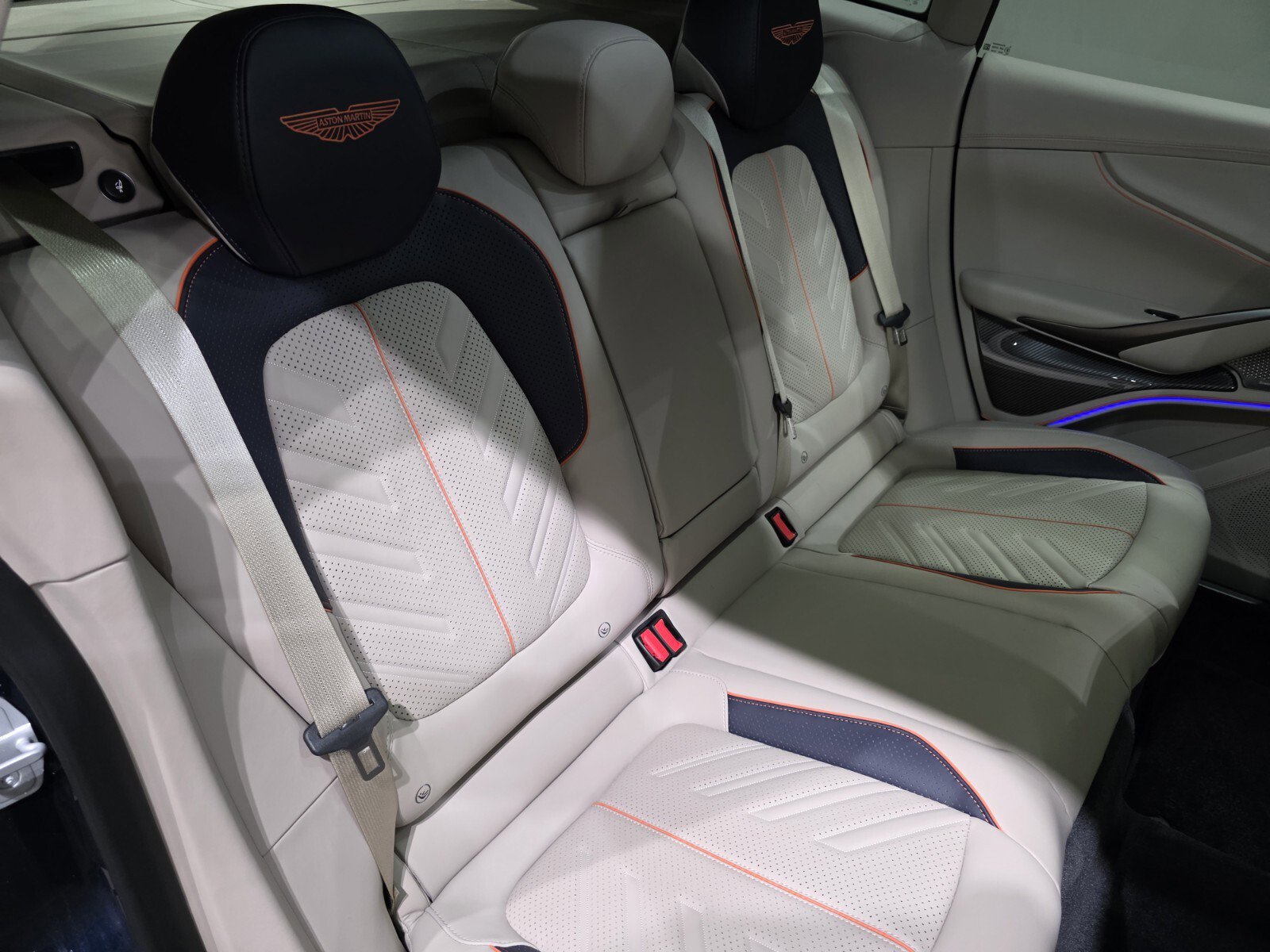 New 2026 Aston Martin DBX S image 21