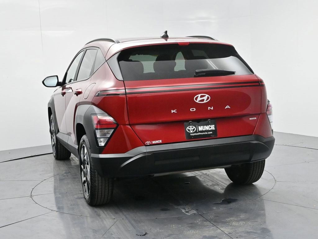 Used 2025 Hyundai Kona SEL image 6