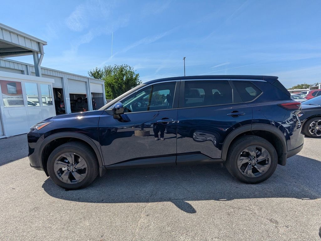 Used 2026 Nissan Rogue SV image 6