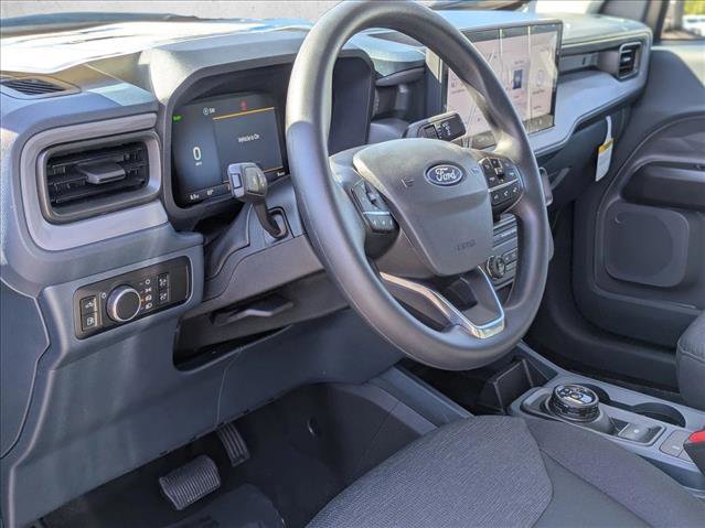 New 2025 Ford Maverick XL image 3