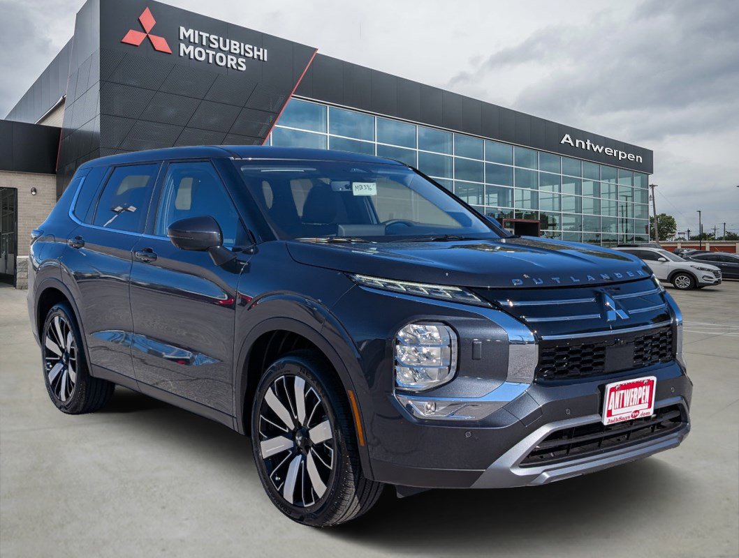 New 2025 Mitsubishi Outlander SE