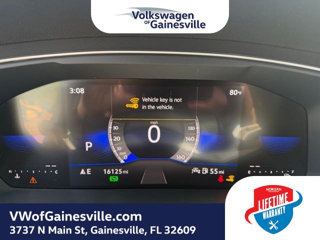 Certified 2024 Volkswagen Tiguan SE R-Line image 22
