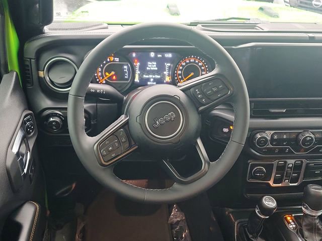 Used 2025 Jeep Gladiator Sport image 18