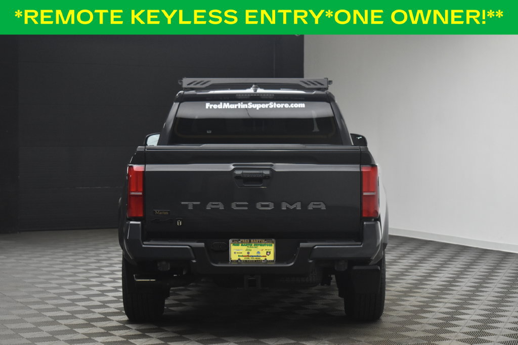 Used 2024 Toyota Tacoma TRD Sport AWD/4WD image 6