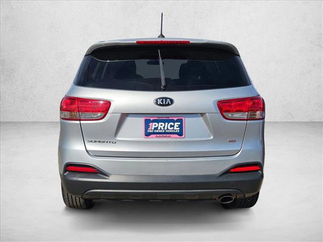 Used 2016 Kia Sorento L FWD image 6