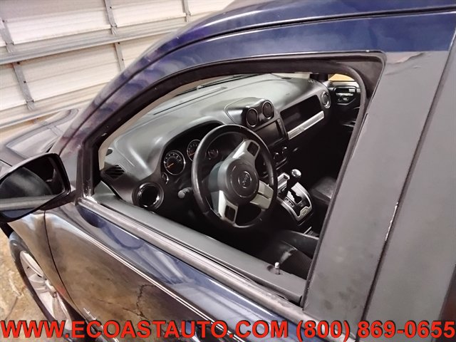 Used 2015 Jeep Compass Latitude AWD/4WD image 10