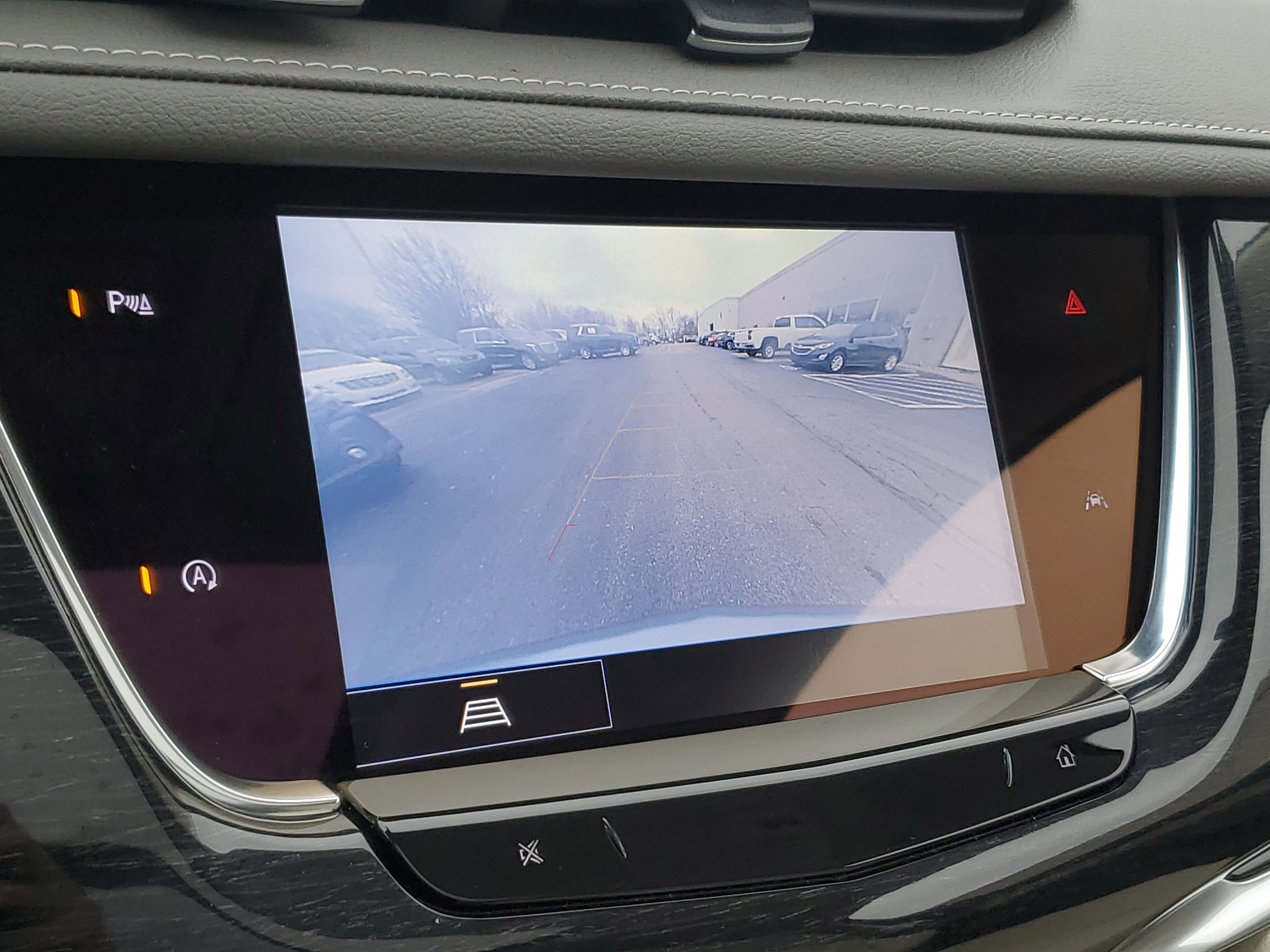 Used 2023 Cadillac XT6 Premium Luxury image 26