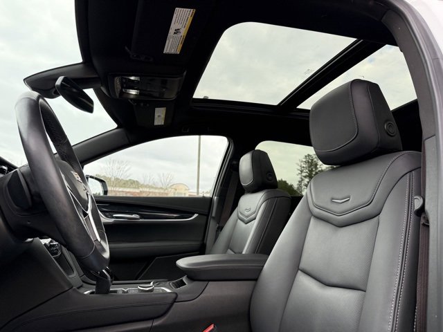 Used 2023 Cadillac XT5 Premium Luxury image 25