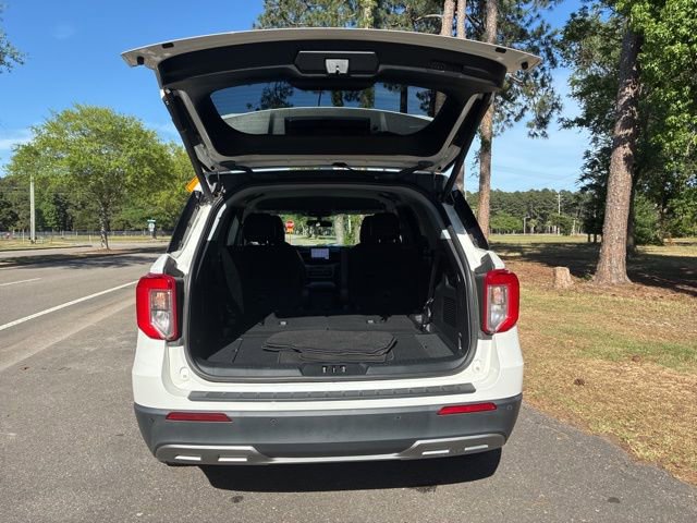 Used 2023 Ford Explorer XLT w/ Equipment Group 202A RWD image 18