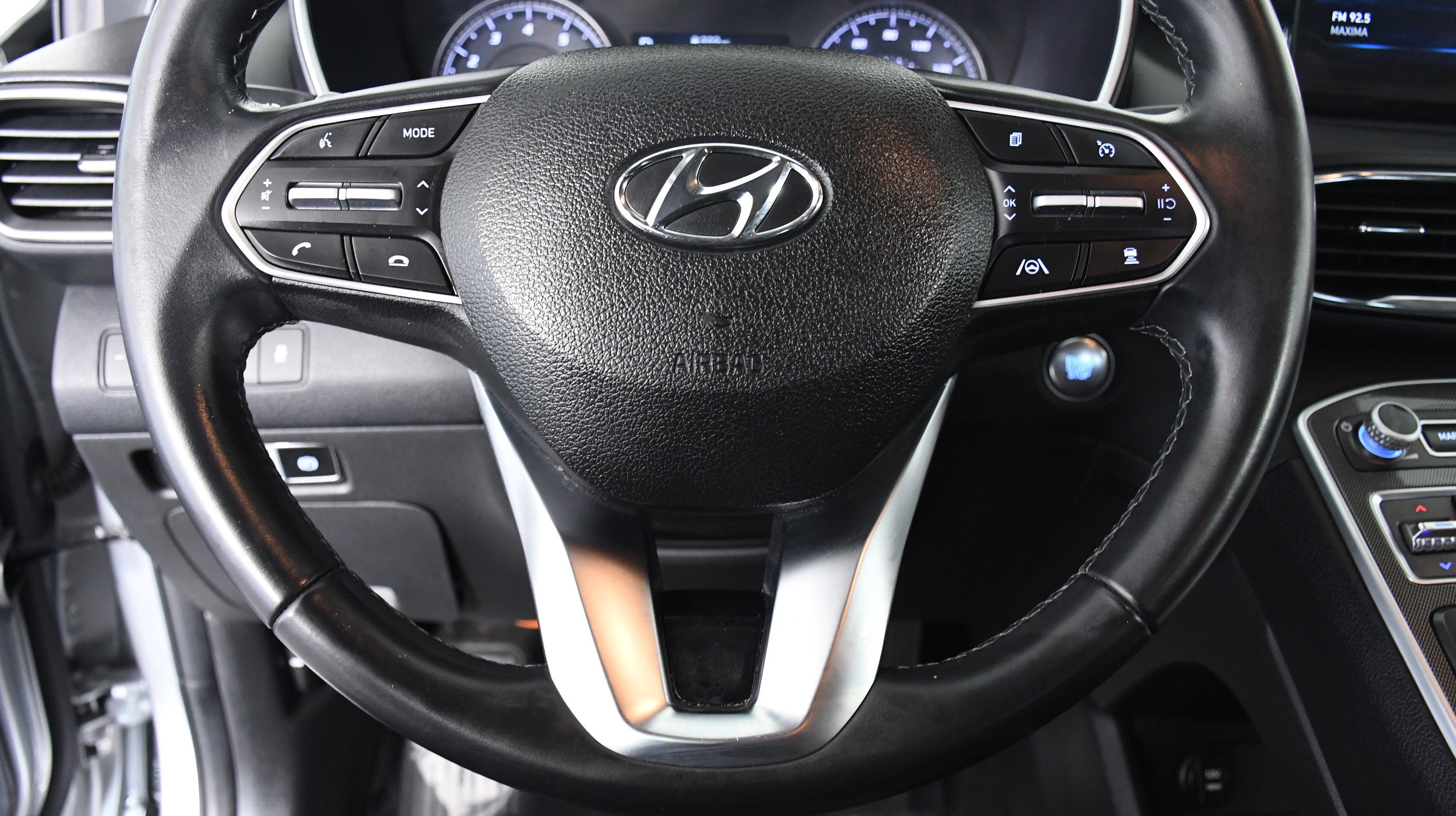 Used 2023 Hyundai Santa Fe SEL image 10