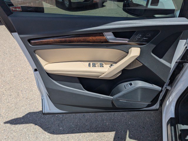 Used 2018 Audi Q5 Prestige w/ Prestige Package AWD/4WD image 9