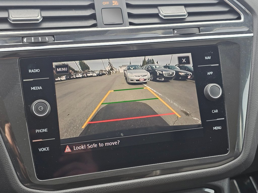 Used 2019 Volkswagen Tiguan SEL w/ 3rd Row Seat Package image 8