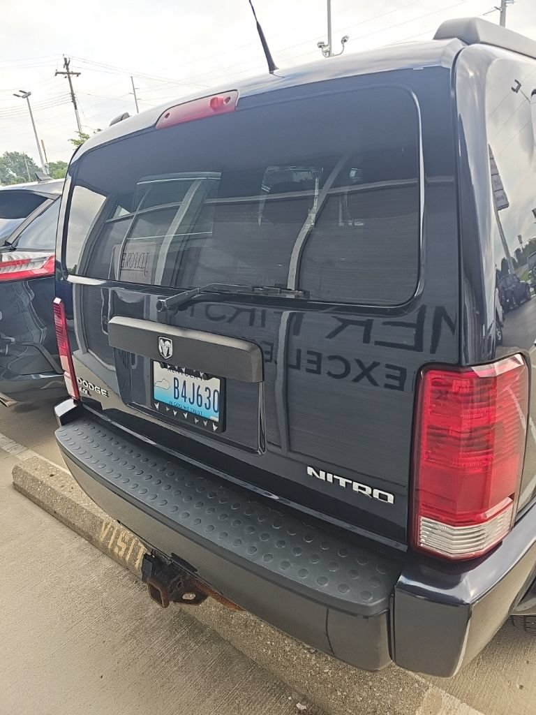 Used 2011 Dodge Nitro Heat AWD/4WD image 5