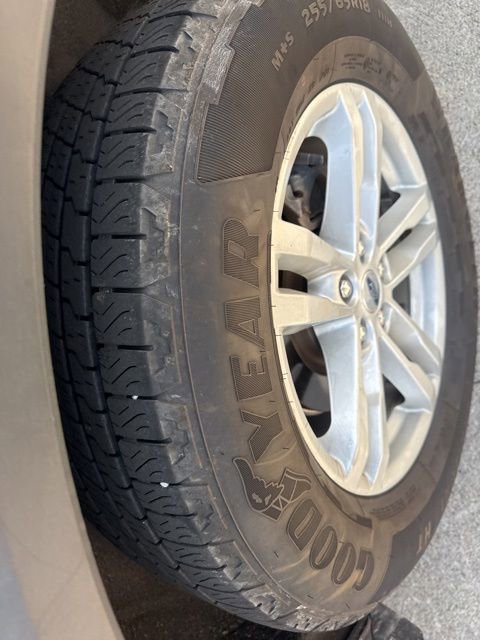 Used 2021 Ford Explorer XLT RWD image 36
