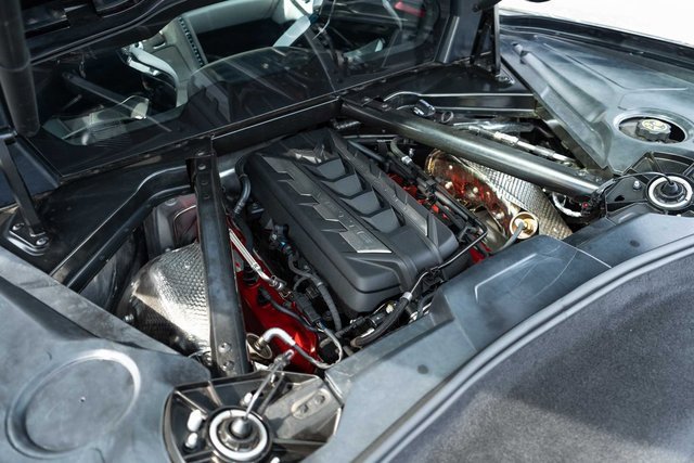 Used 2023 Chevrolet Corvette Stingray Premium Cpe w/ Z51 Performance Package image 9