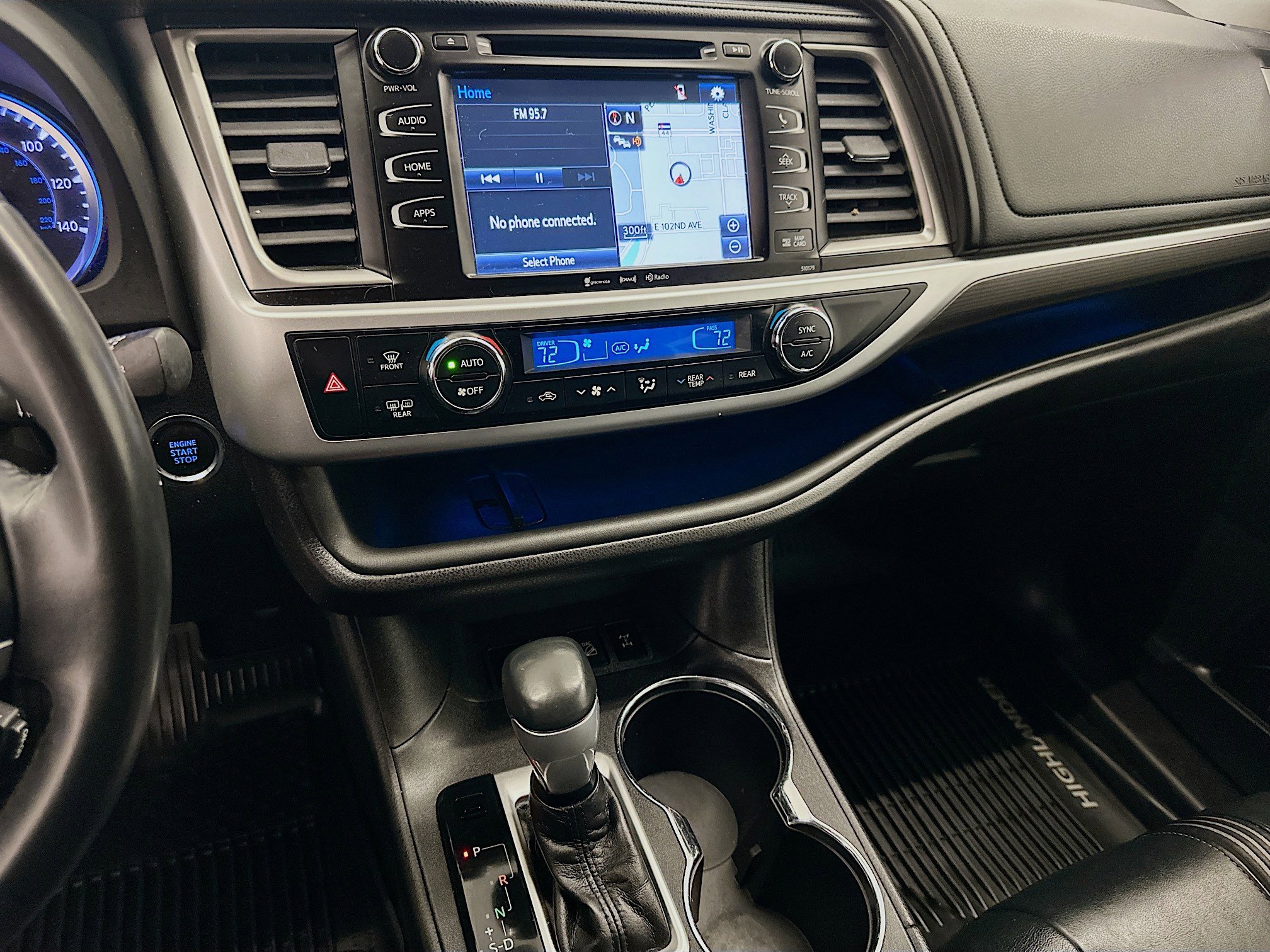 Used 2018 Toyota Highlander SE AWD/4WD image 26