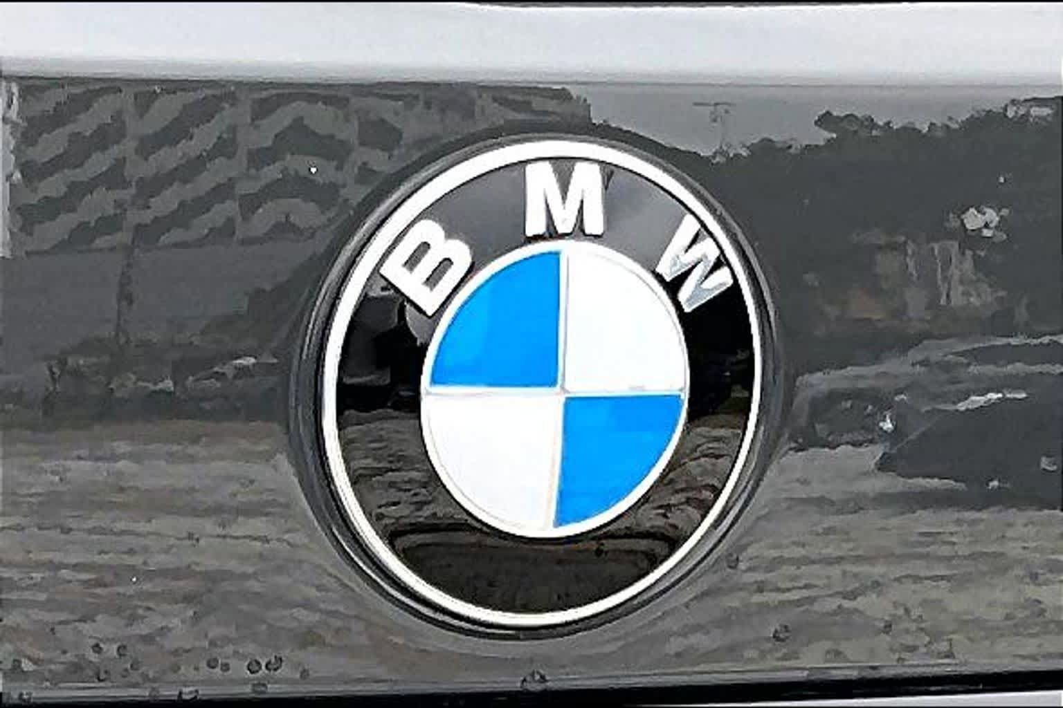 Used 2026 BMW X7 xDrive40i AWD/4WD image 9
