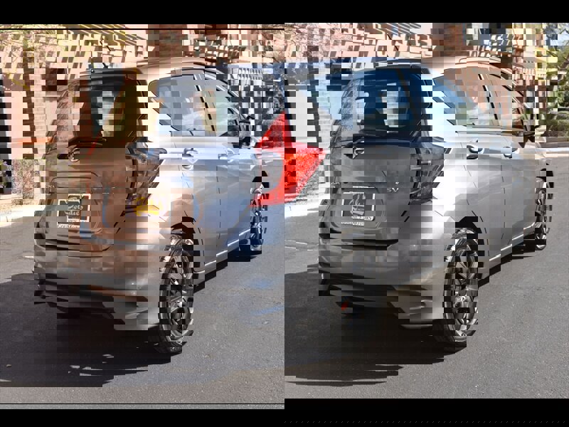 Used 2019 Nissan Versa Note SV image 7