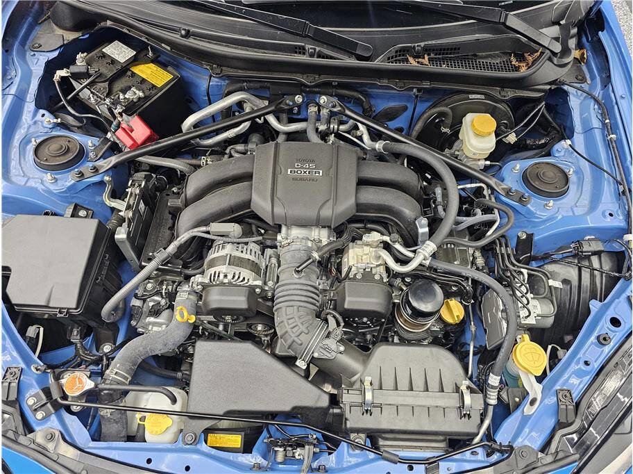 Used 2023 Toyota GR86 w/ ALL Weather Mat Package (TMS) image 17