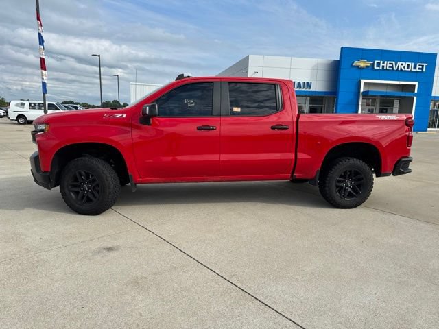 Used 2021 Chevrolet Silverado 1500 LT Trail Boss w/ Convenience Package II AWD/4WD image 2