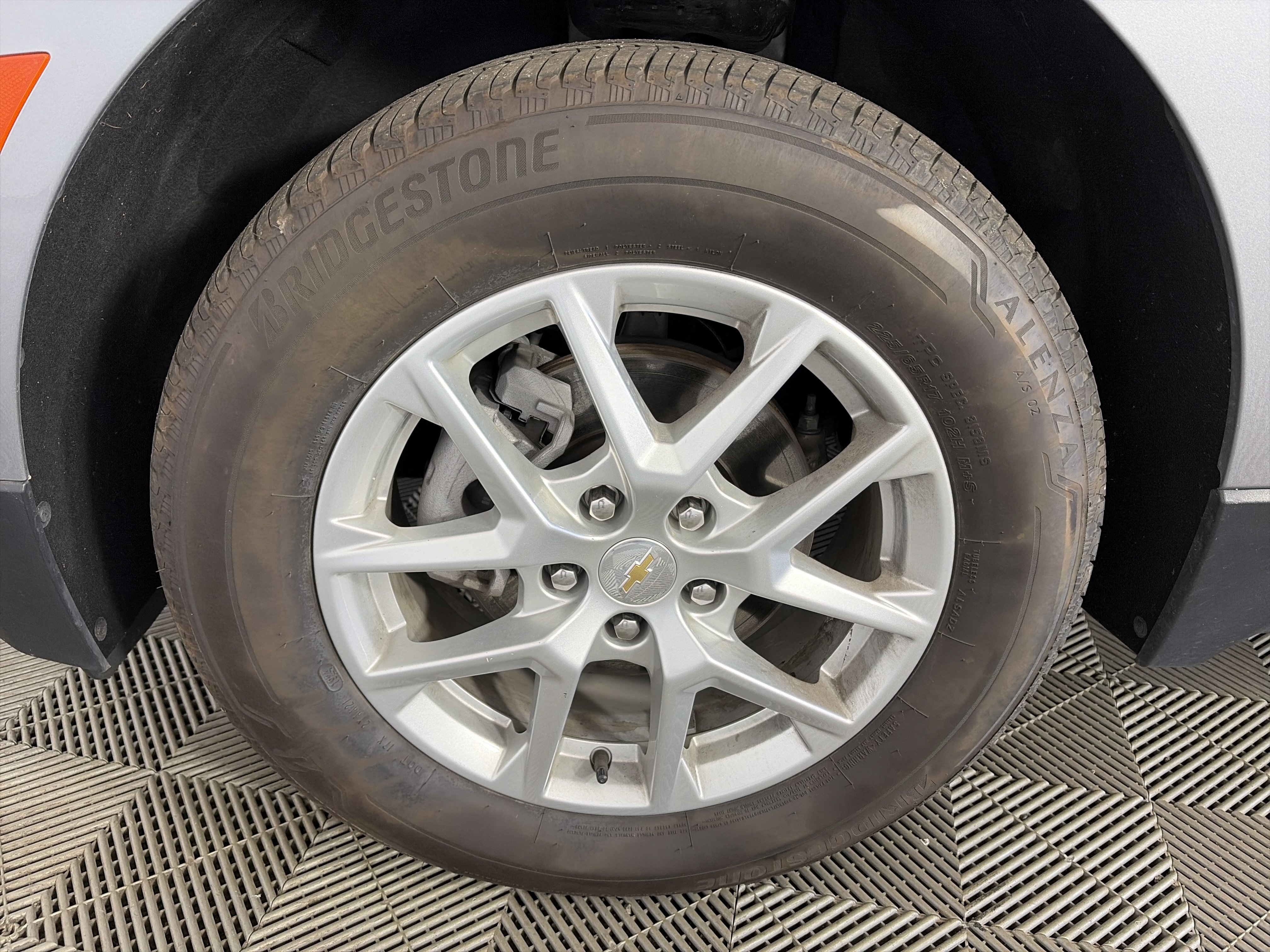 Used 2024 Chevrolet Equinox LT AWD/4WD image 13