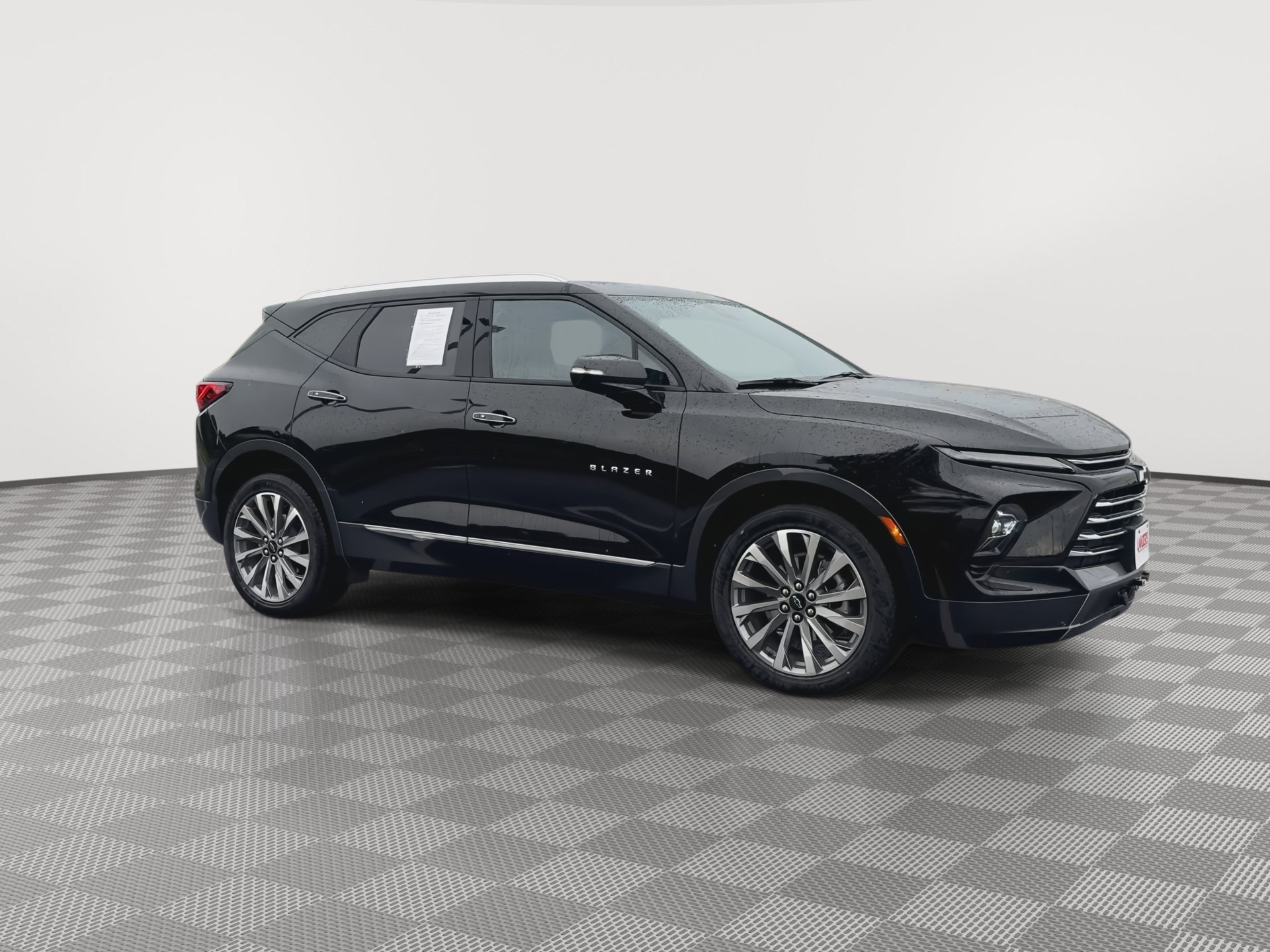 Certified 2023 Chevrolet Blazer Premier w/ Driver Confidence II Package AWD/4WD image 2