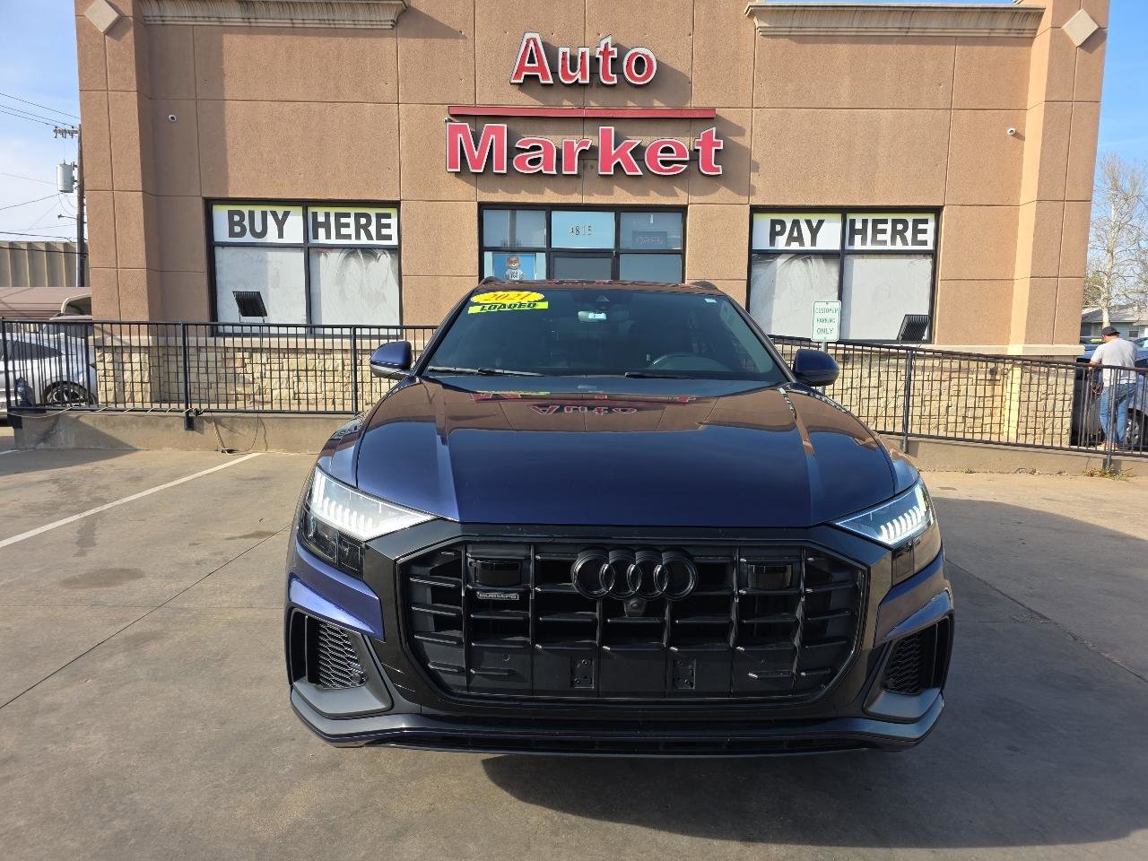 Used 2021 Audi Q8 Premium Plus w/ Premium Plus Package AWD/4WD image 2