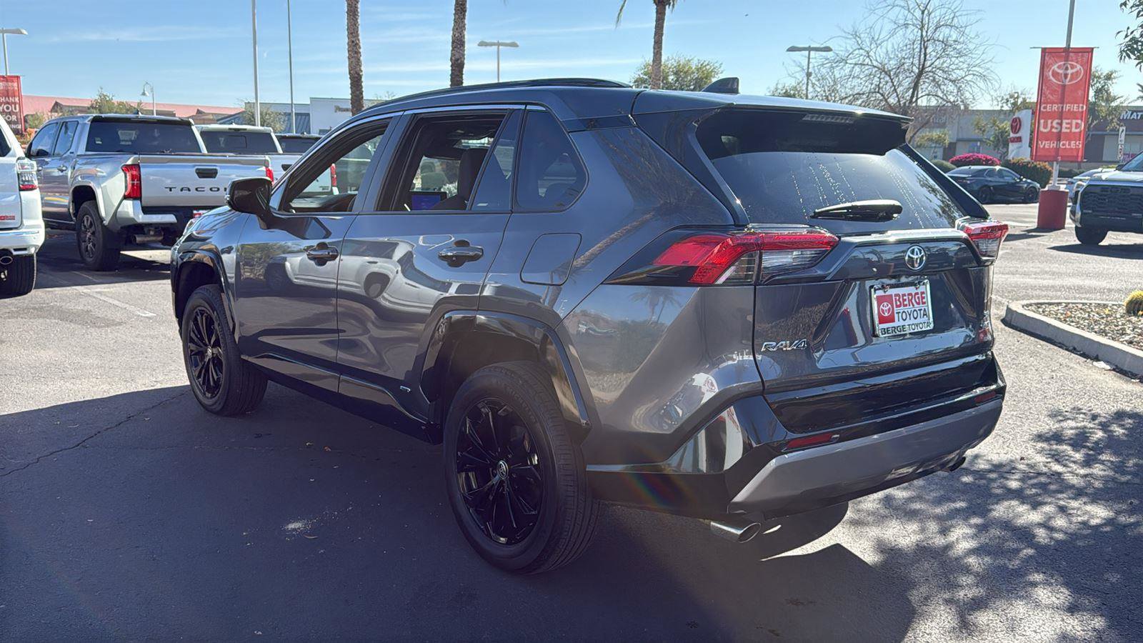 Certified 2025 Toyota RAV4 SE image 4