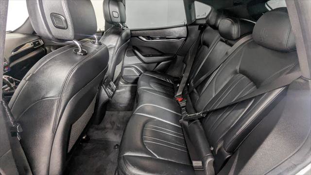Used 2018 Maserati Levante image 18