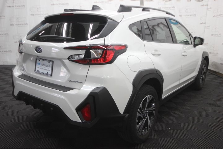 Used 2024 Subaru Crosstrek 2.0i Premium image 6