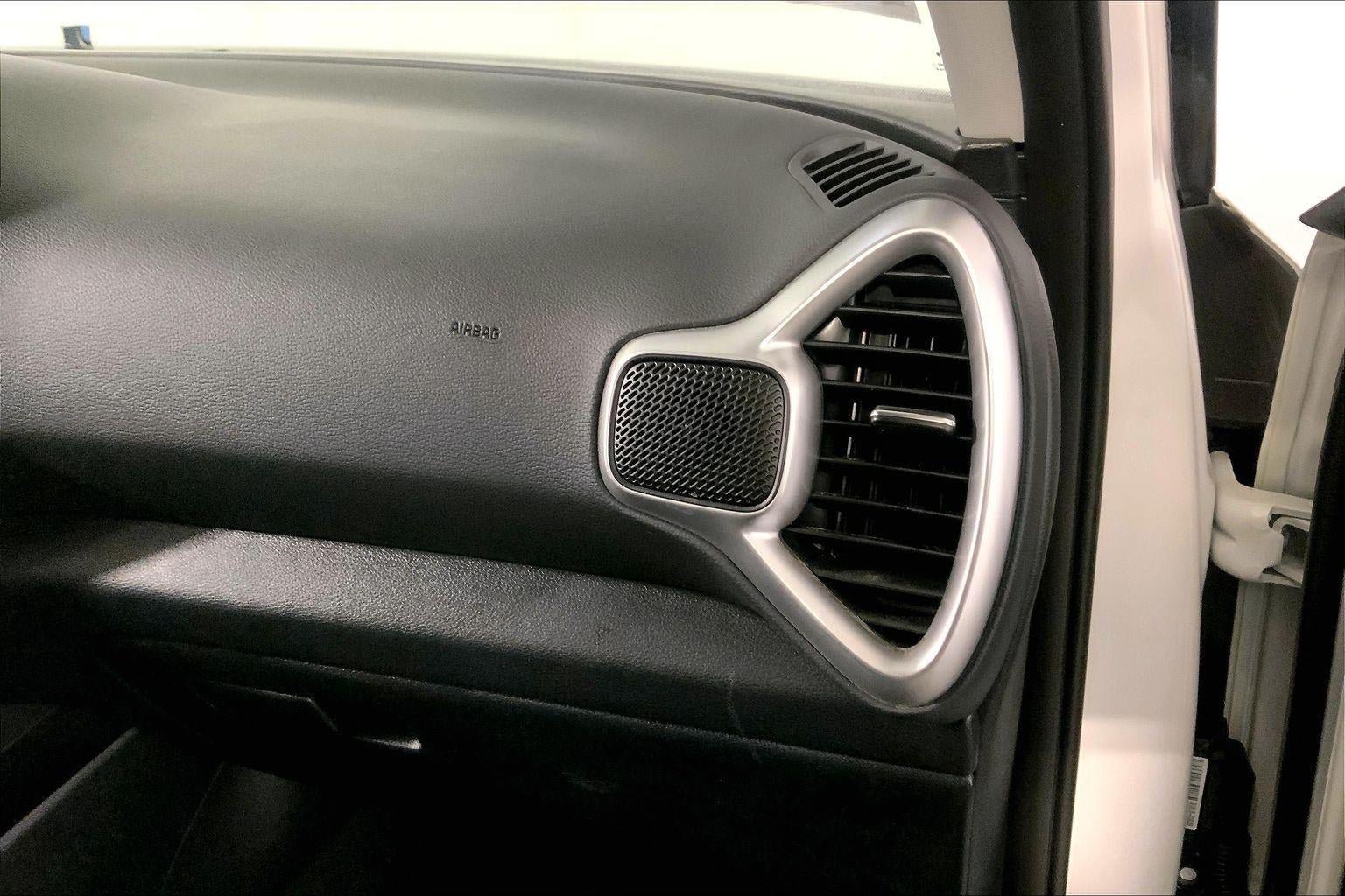 Certified 2025 Kia Soul LX FWD image 16