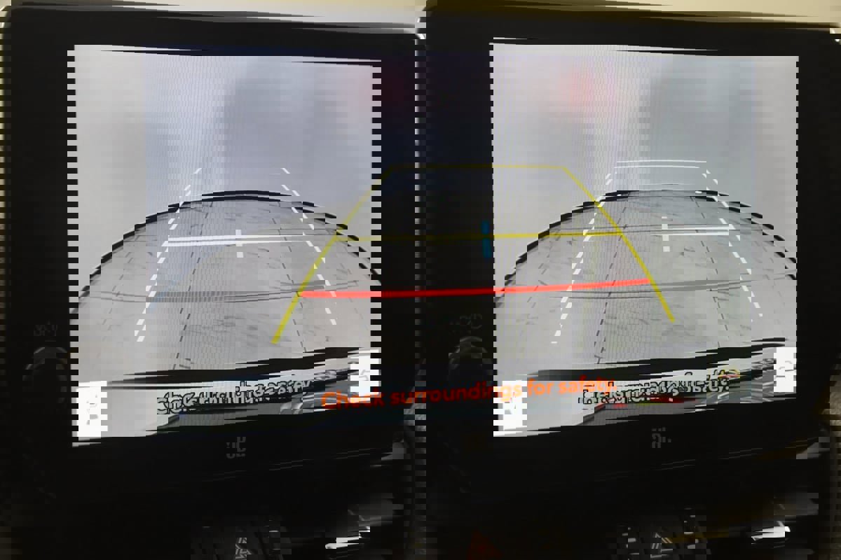 Used 2024 Toyota RAV4 Limited image 10