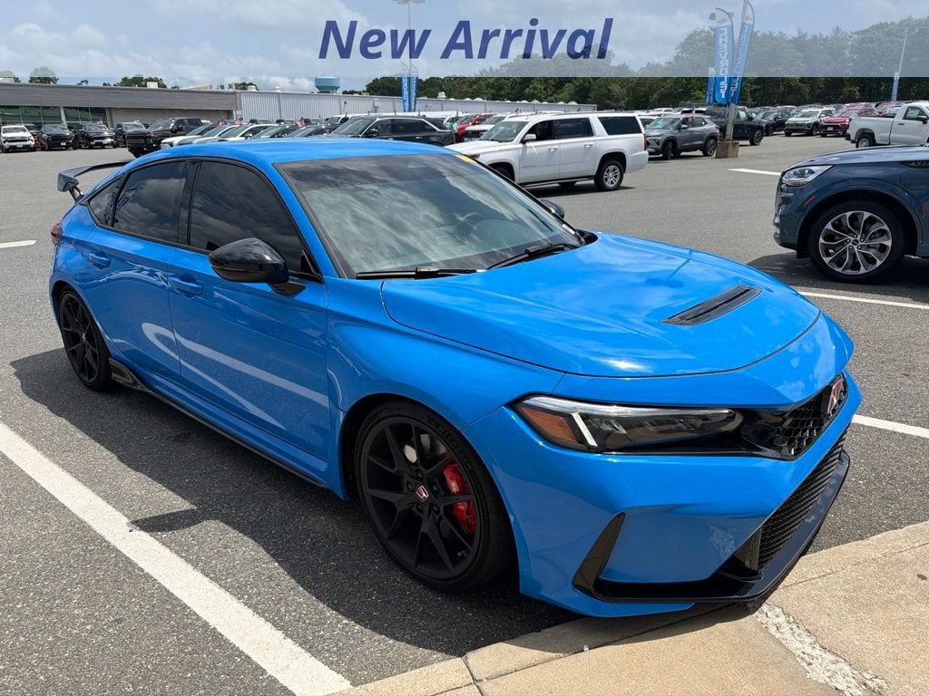 Used 2025 Honda Civic Type R image 2