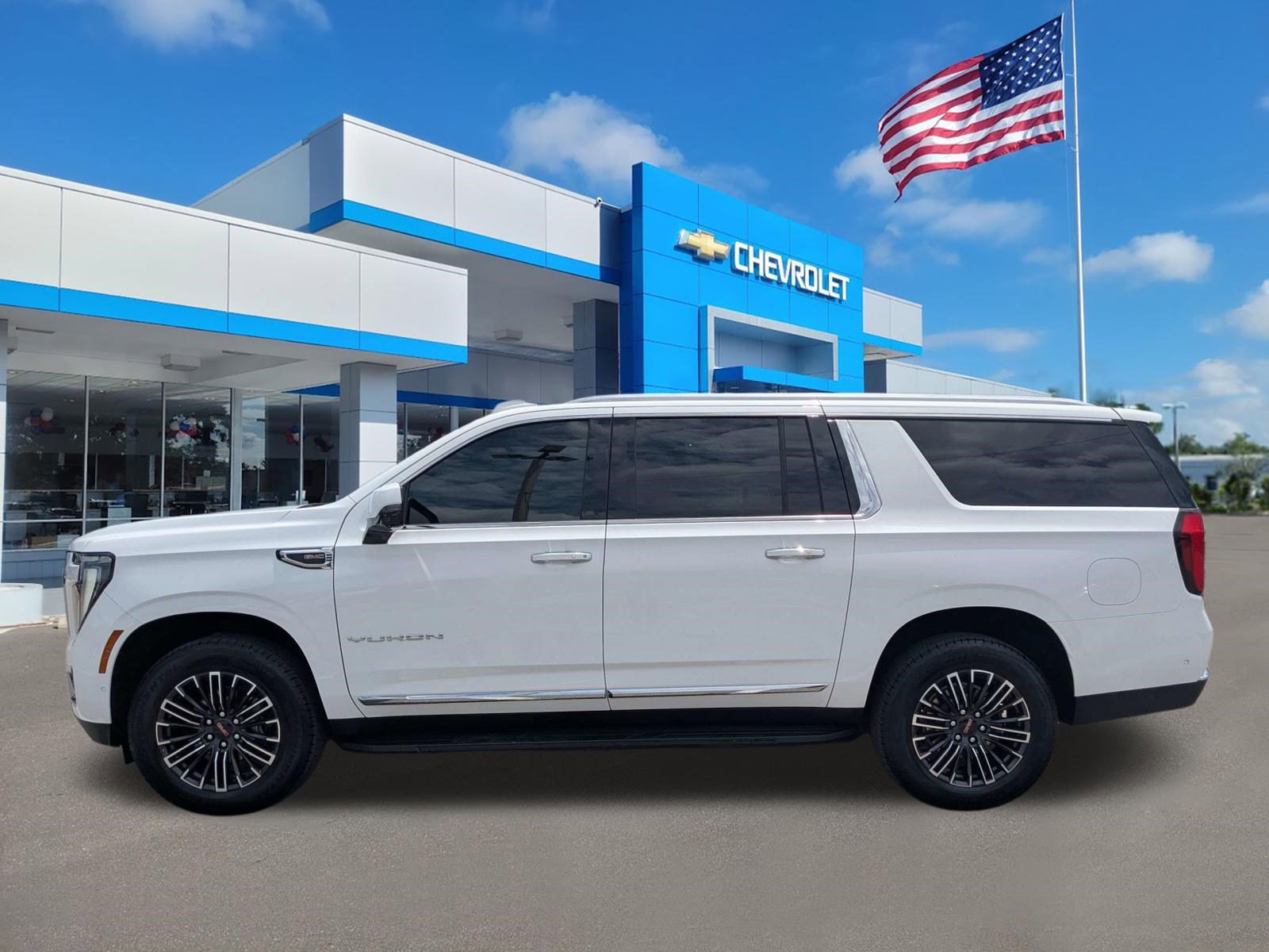 Used 2025 GMC Yukon XL Elevation RWD image 7