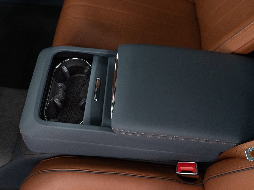 Certified 2022 Bentley Flying Spur V8 AWD/4WD image 27
