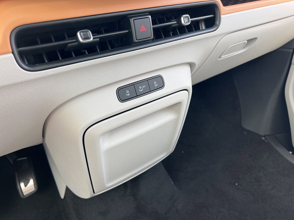 New 2025 Volkswagen ID. Buzz Pro S Plus image 19