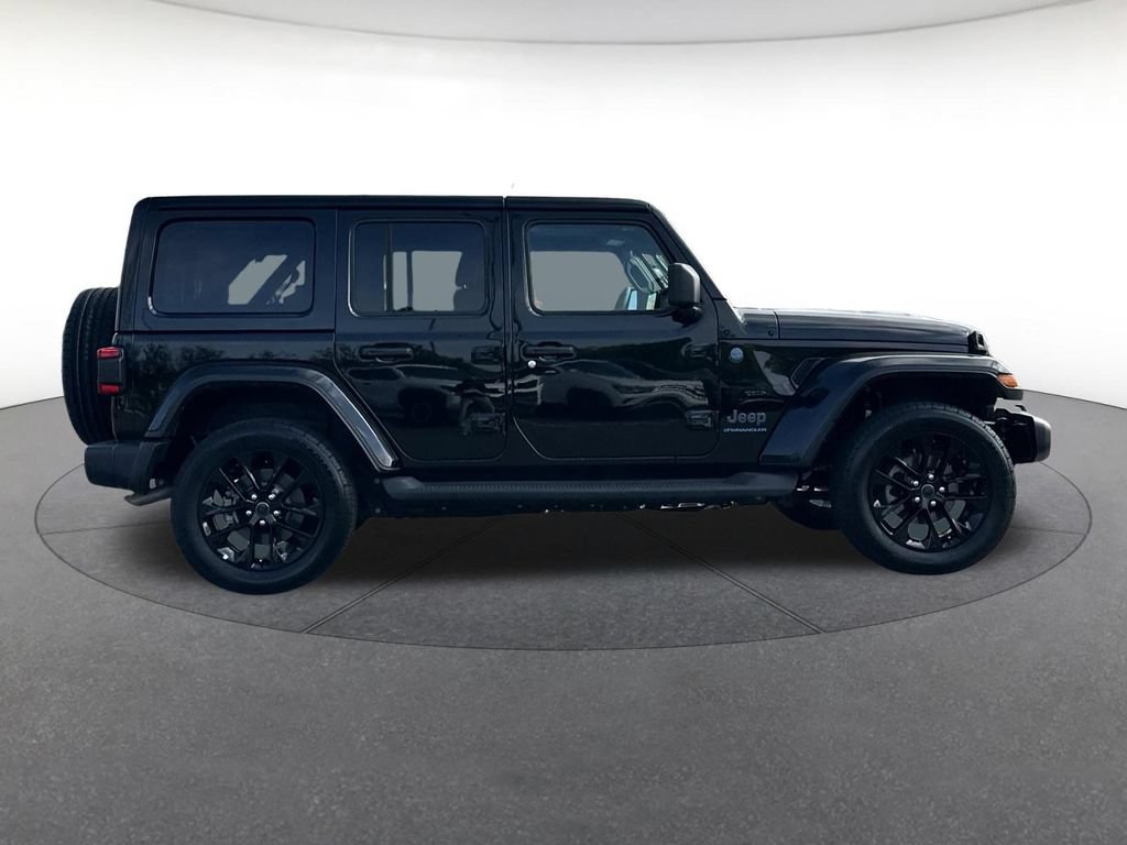 Certified 2025 Jeep Wrangler Unlimited Sahara AWD/4WD image 7