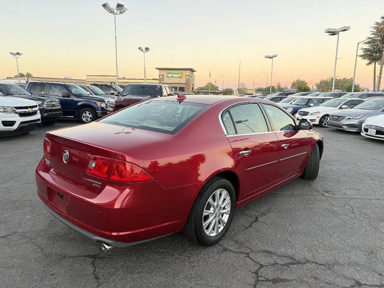 Used 2011 Buick Lucerne CXL w/ Driver Confidence Package FWD image 8