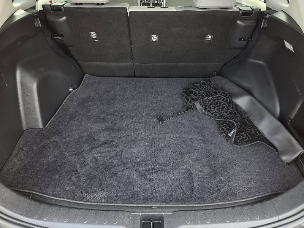 Used 2021 Toyota RAV4 XLE Premium FWD image 12