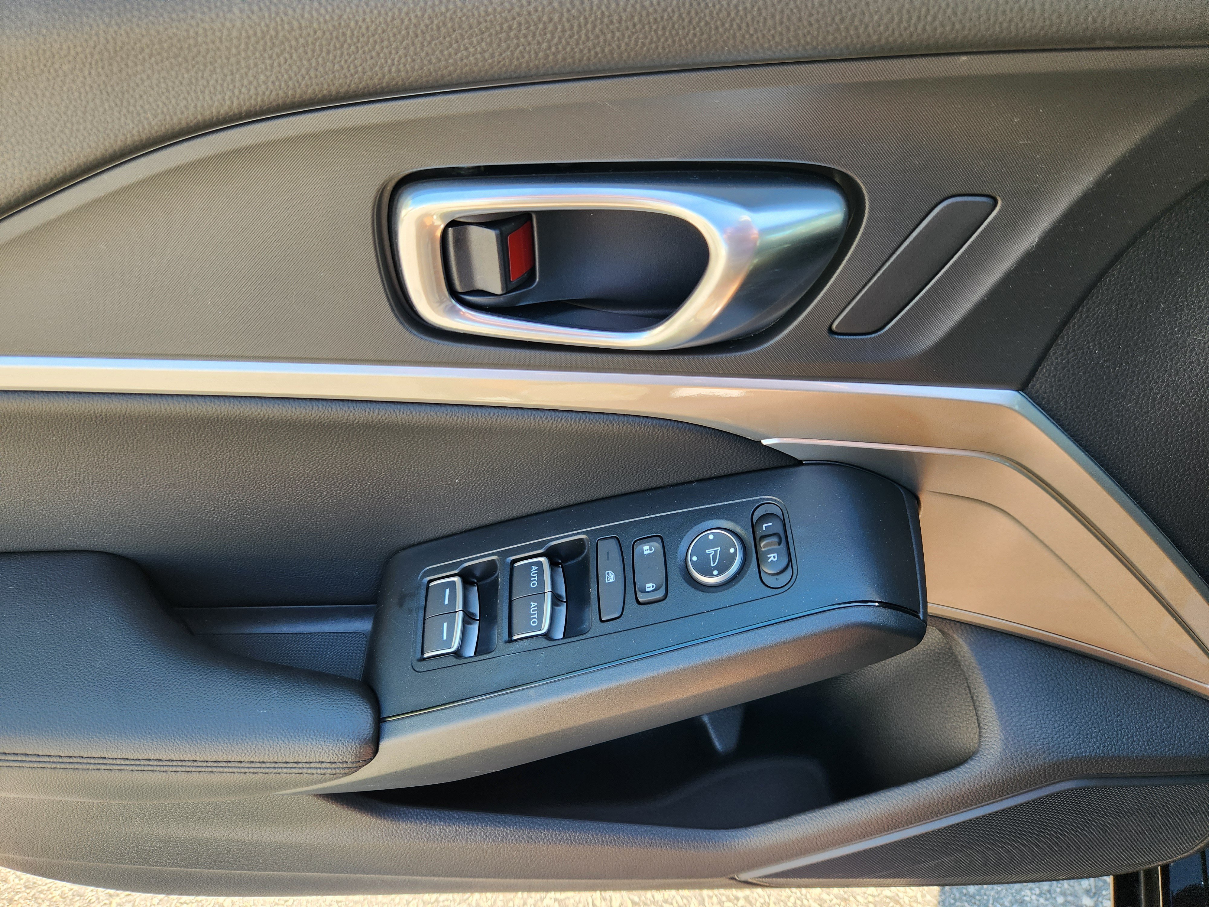 Certified 2026 Acura Integra FWD image 17