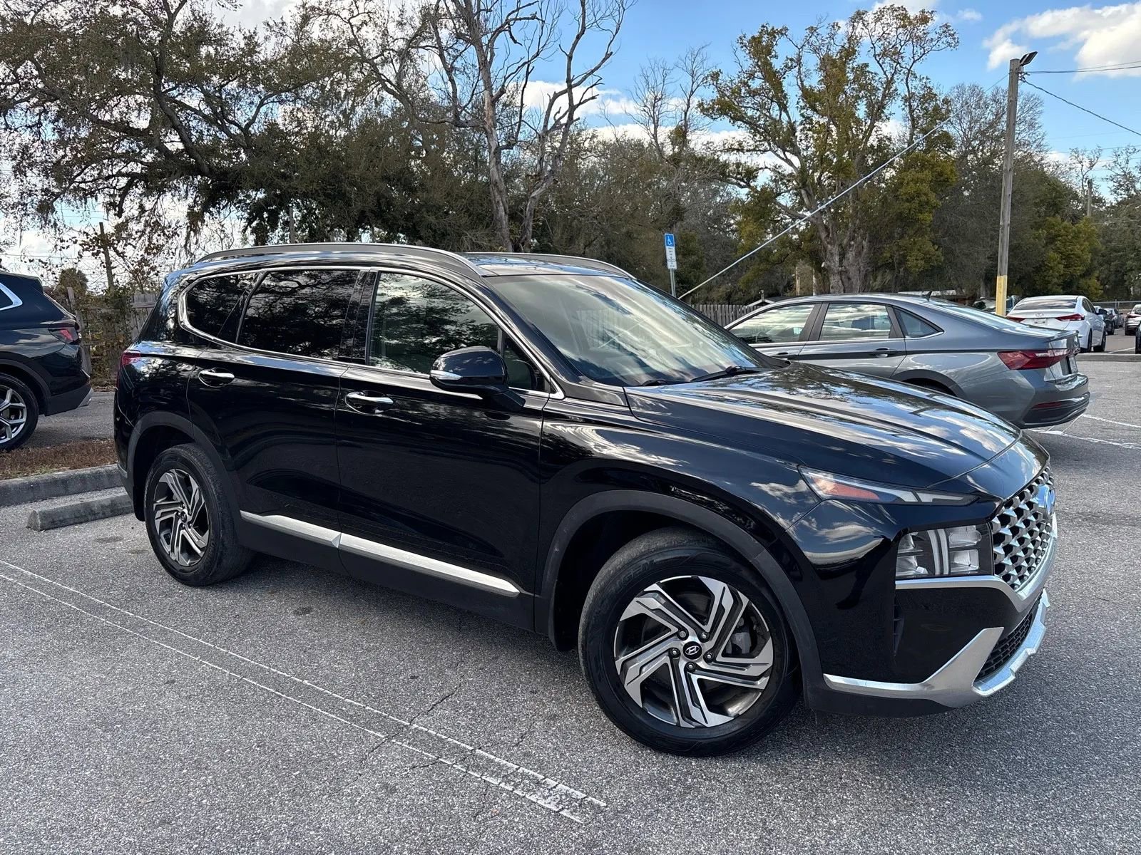 Used 2022 Hyundai Santa Fe SEL w/ Convenience + Premium Package FWD image 8
