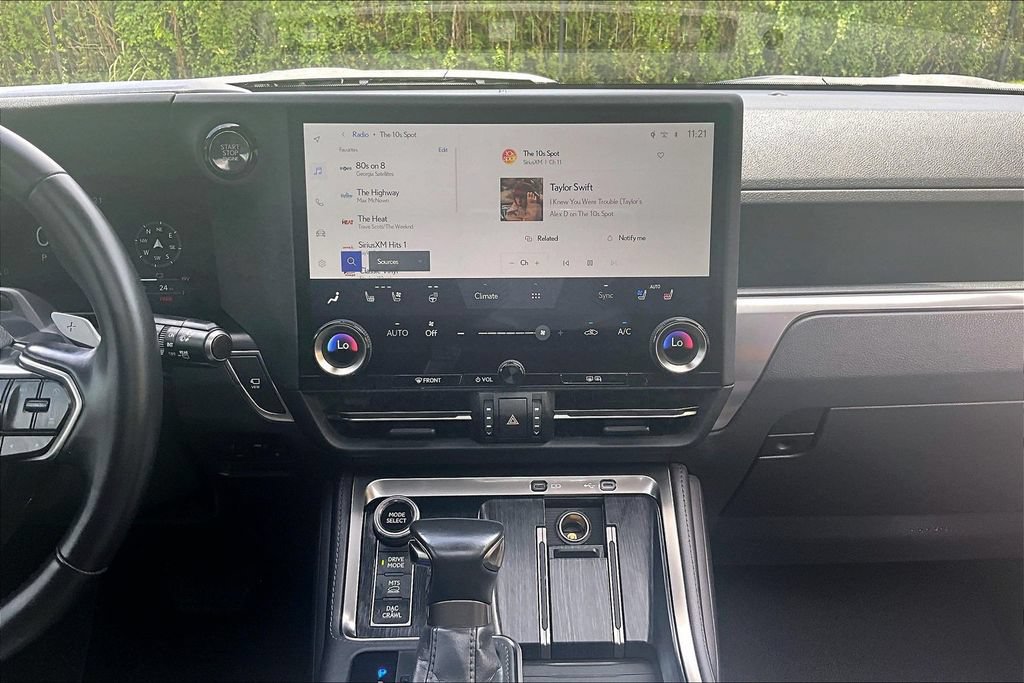 Used 2024 Lexus GX 550 AWD/4WD image 41