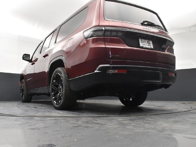 New 2026 Jeep Grand Wagoneer L Limited AWD/4WD image 22