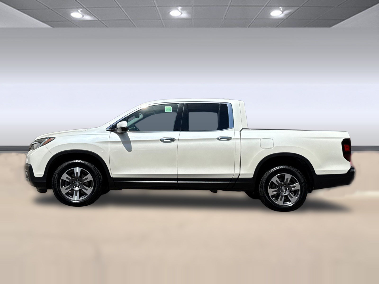 Used 2017 Honda Ridgeline RTL-E image 2