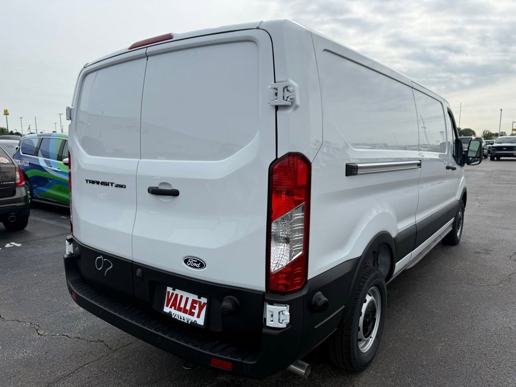New 2026 Ford Transit 250 Low Roof w/ Load Area Protection Package RWD image 3