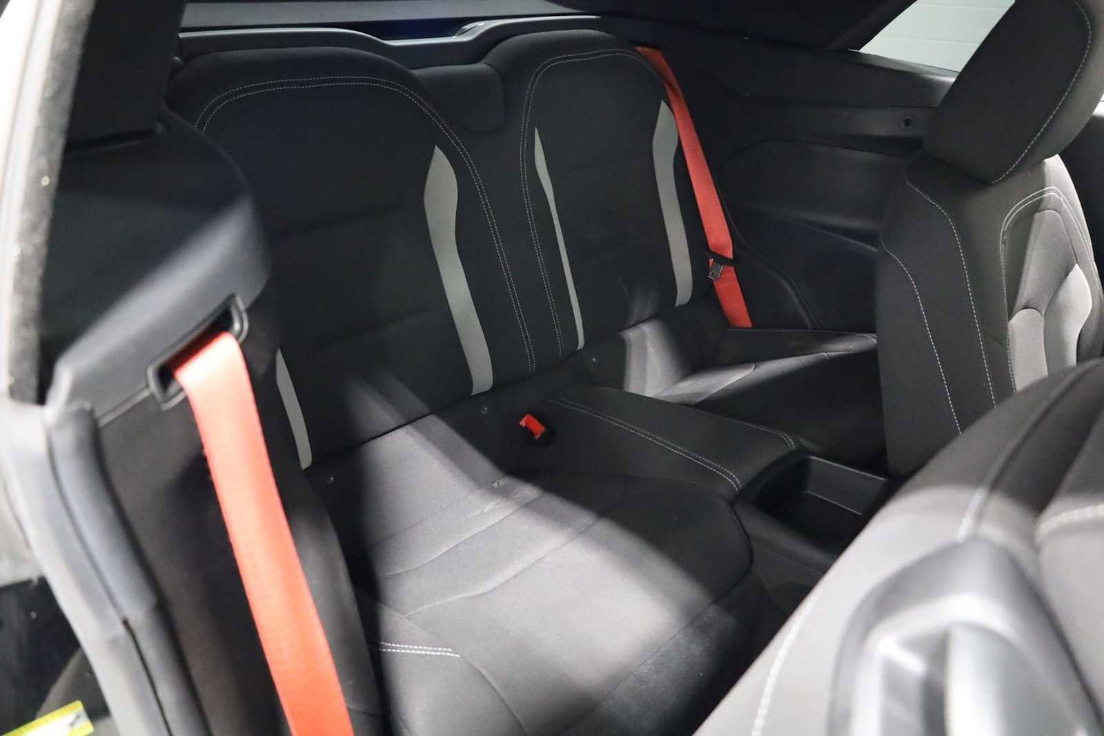 Used 2023 Chevrolet Camaro LT w/ Technology Package image 32