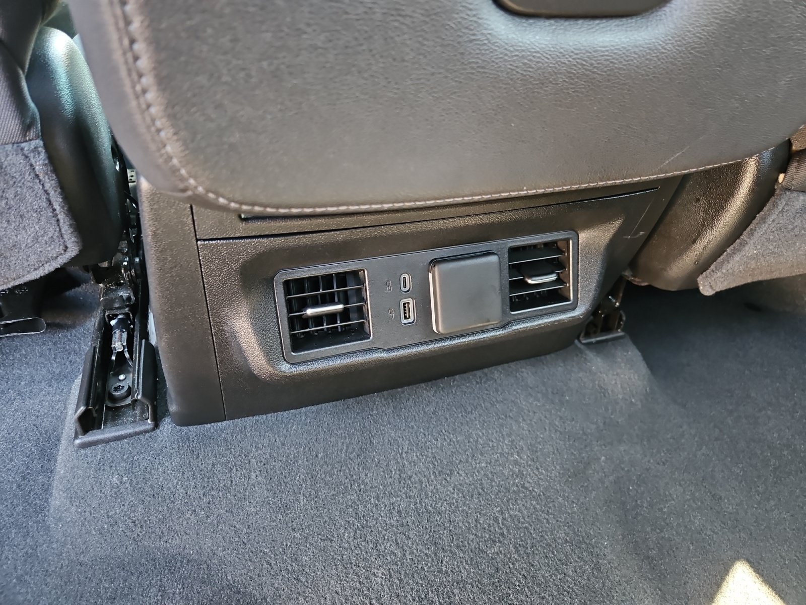 Used 2025 GMC Sierra 1500 Elevation AWD/4WD image 13