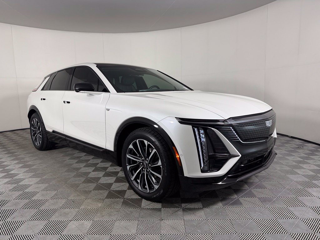 Used 2024 Cadillac Lyriq Sport RWD image 4
