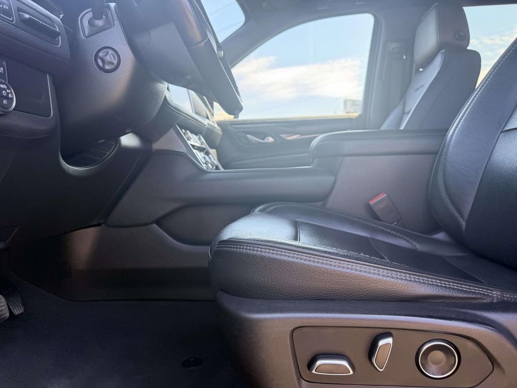 Used 2021 GMC Yukon XL Denali image 24