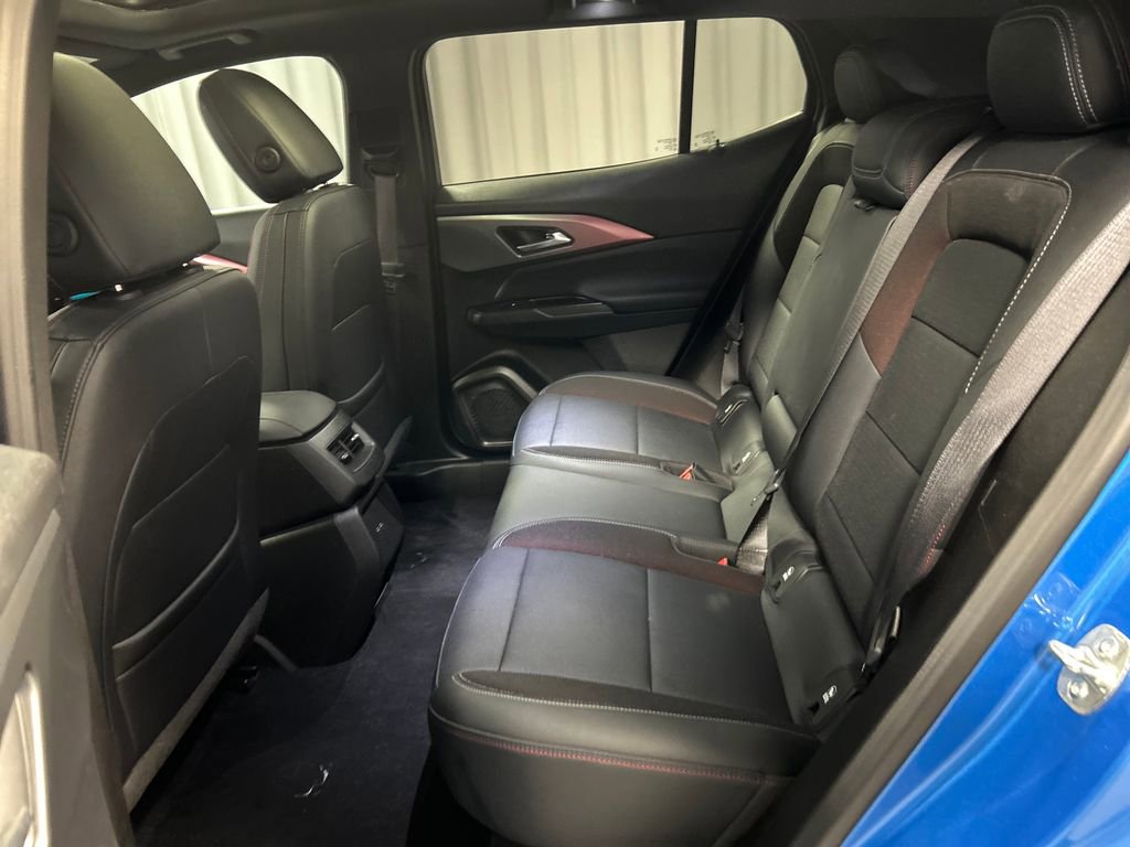 Used 2025 Chevrolet Equinox EV RS image 22